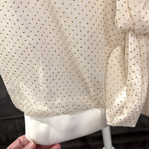 MM Couture by Miss M off the shoulder beautiful blouse. White size L - Picture 14 of 16
